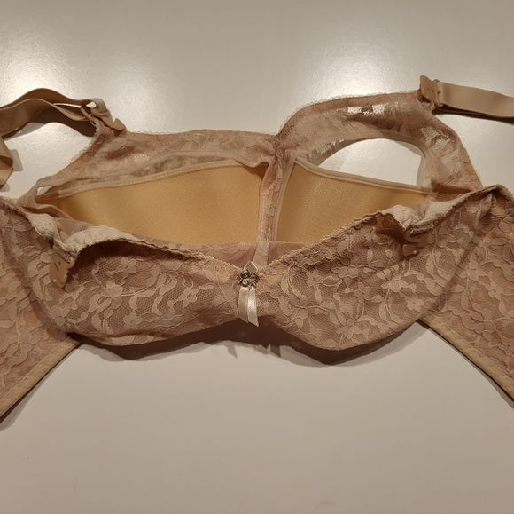 Vintage JEUNIQUE Beauty Style J3180 Beige Soft Cup Bra 32F Wireless - Picture 14 of 15
